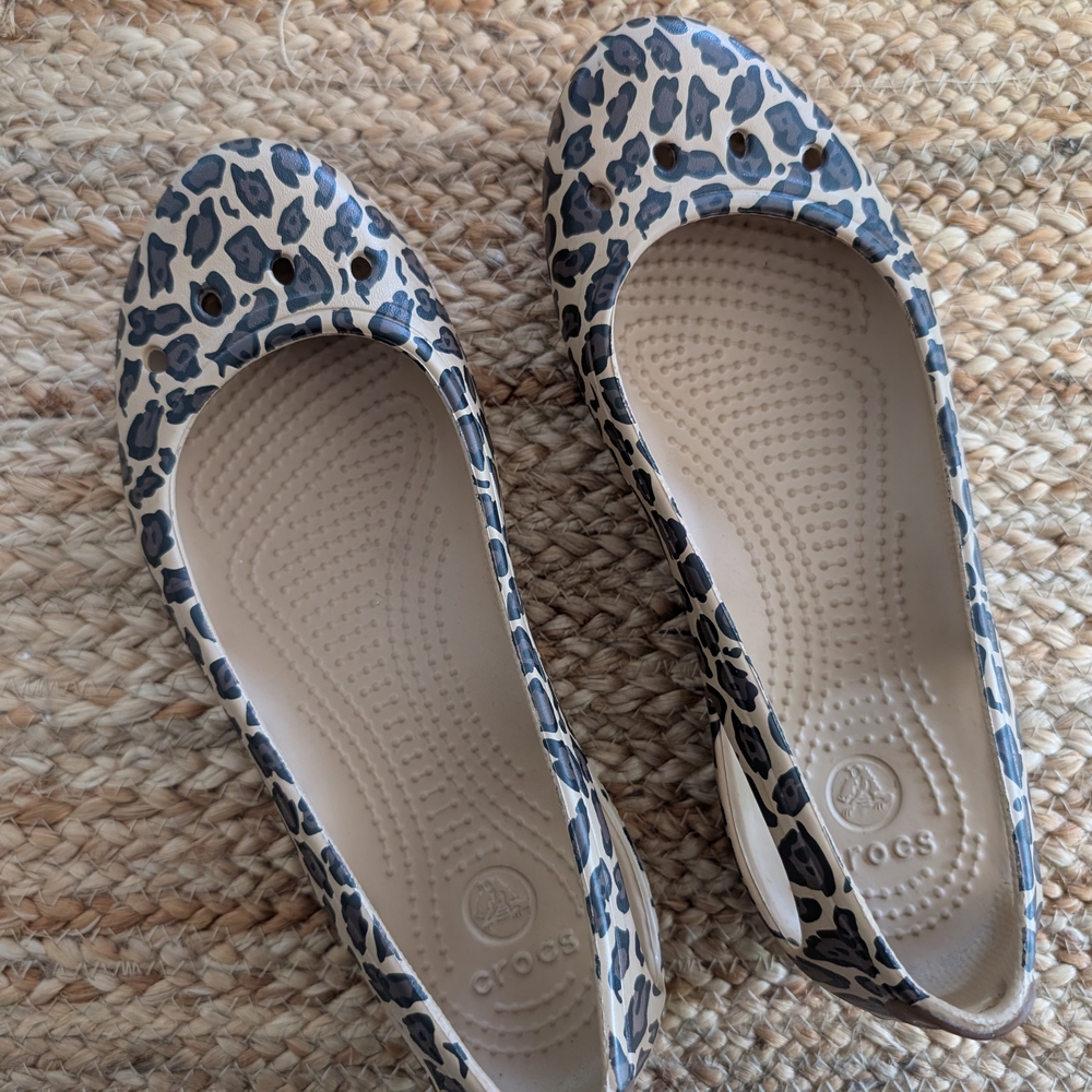 CROCS Women's Animal Print Flats
